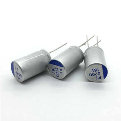 16V2200UF Stałe kondensatory elektrolityczne Nasadka filtra zasilania UPL1C222M1016 Zdolność do niskiego ESR